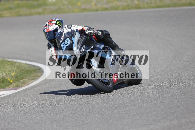 /10 20.04.2026  Pluess Moto Sport ADR/Freies Fahren/69